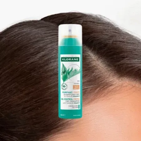 Klorane Shampoing Sec Purifiant Teinté Cheveux Bruns 150ml - Univers Pharmacie