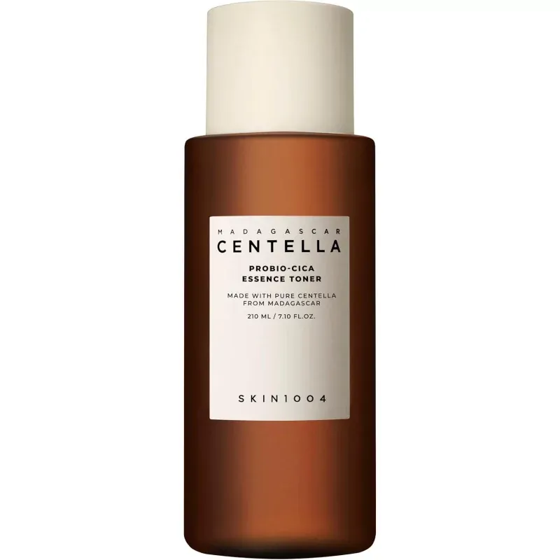 Skin1004 Madagascar Centella Probio-Cica Essence Toner 210ml - Univers Pharmacie Skin1004 Madagascar Centella Probio-Cica Essence Toner 210ml - Univers Pharmacie