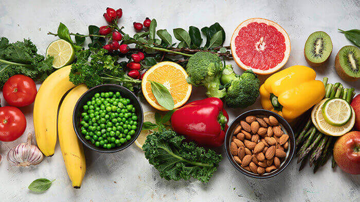 ensemble d'aliments riches en vitamines