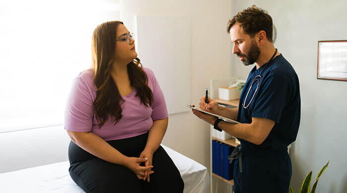femme en consultation médicale