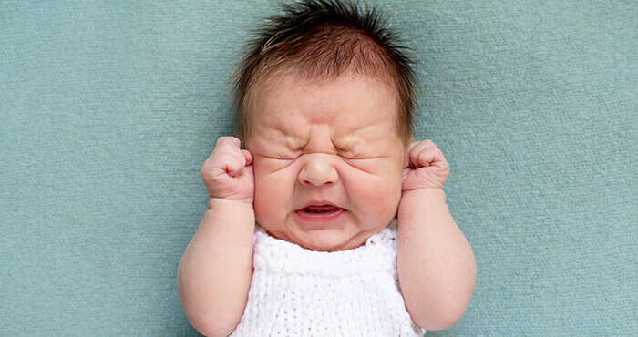 bébé souffrant de coliques du nourrissons