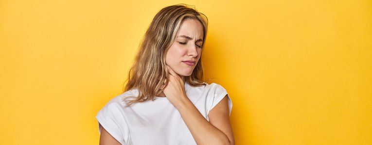 Mal de gorge persistant : quand faut-il s’inquiéter ?