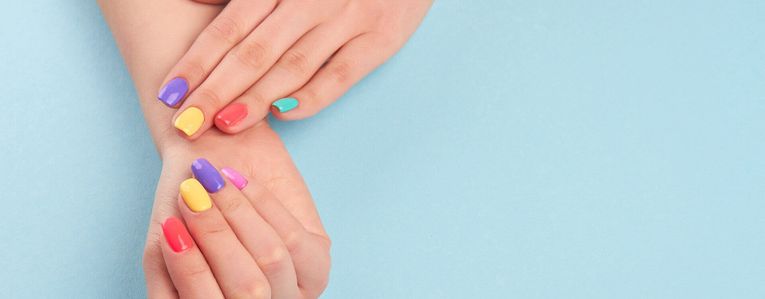 Comment réussir sa manucure maison ? Le guide complet étape par étape