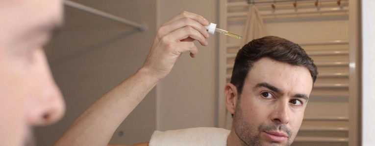 Minoxidil : solution contre la chute de cheveux