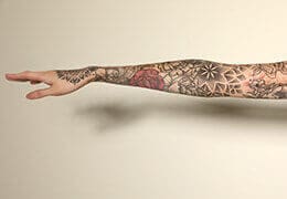 Cicatrisation tatouage : Les gestes essentiels et la meilleure crème pour un résultat parfait