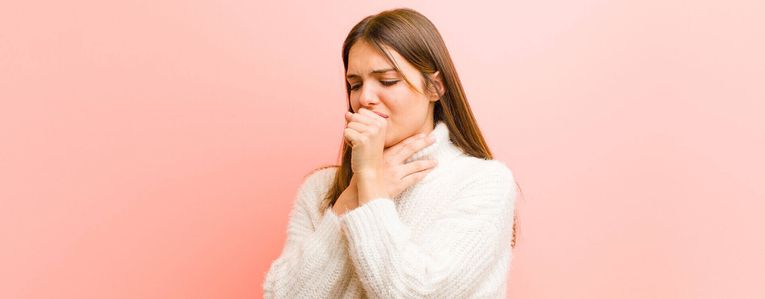 Quand la toux sèche devient chronique : les signes qui doivent alerter